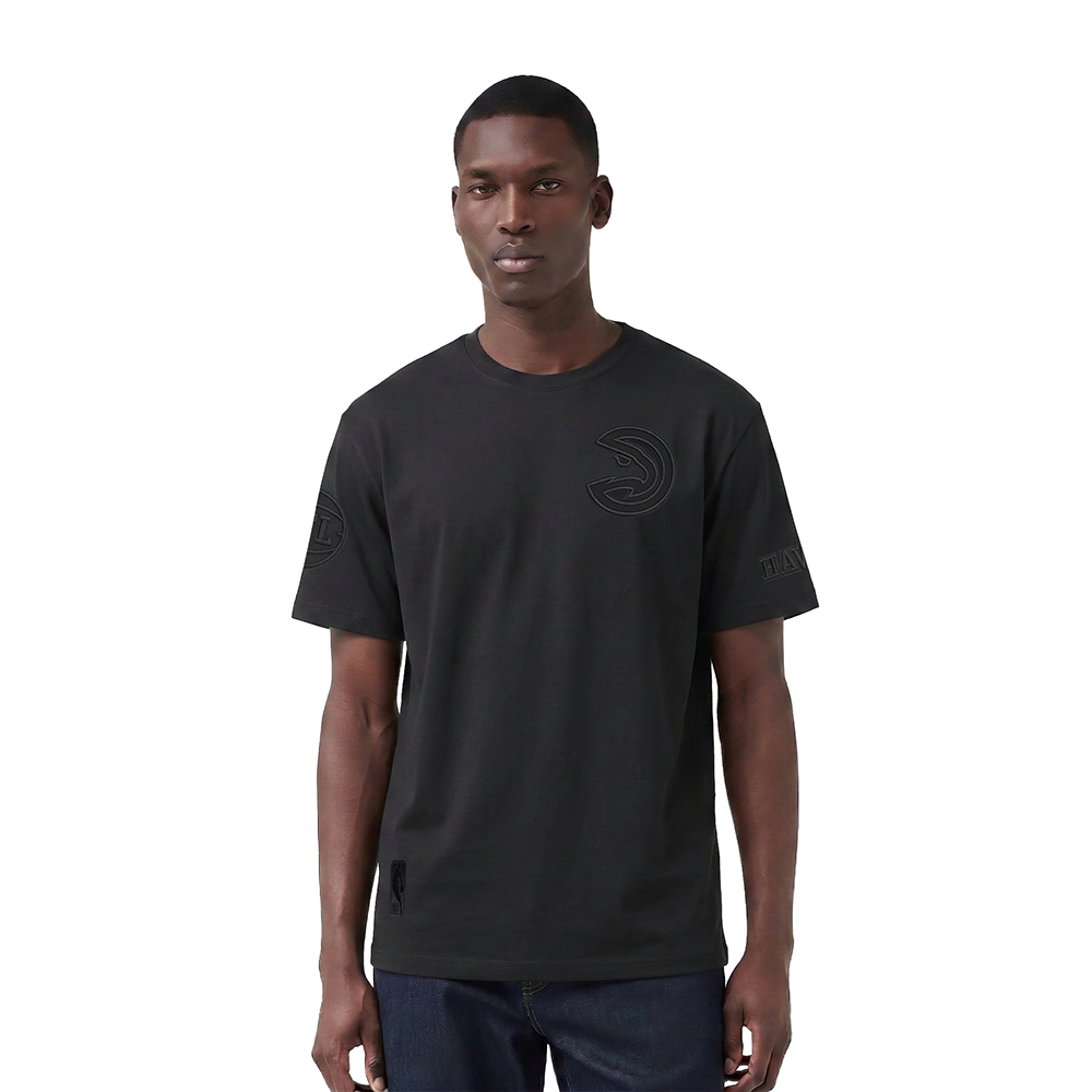 BAH158174-BLK-MODEL-1