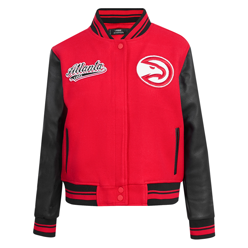CHAMARRA UNIVERSITARIA NBA ATLANTA HAWKS SCRIPT TAIL PARA MUJER