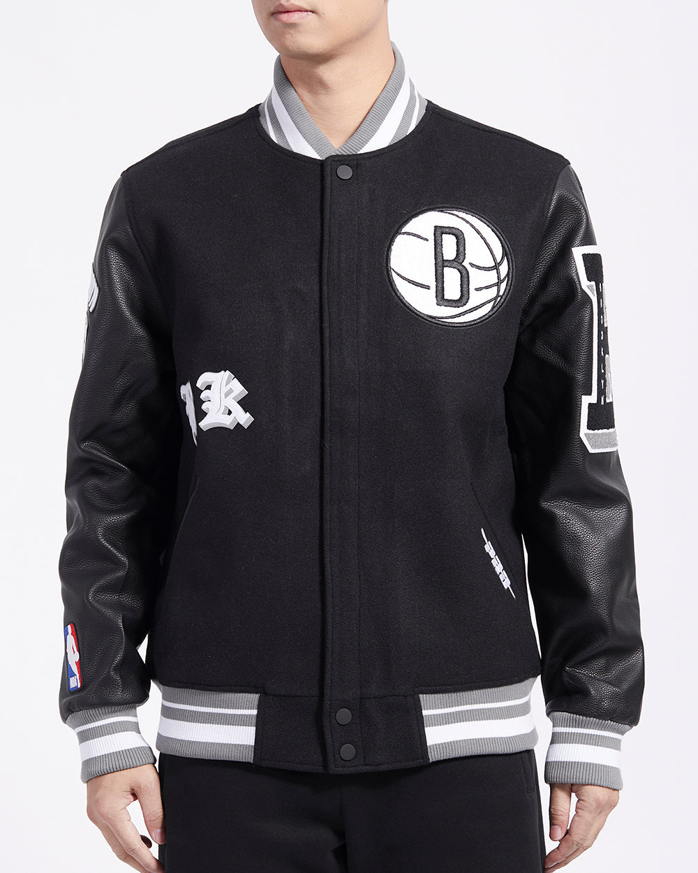 CHAMARRA UNIVERSITARIA NBA BROOKLYN NETS OLD ENGLISH