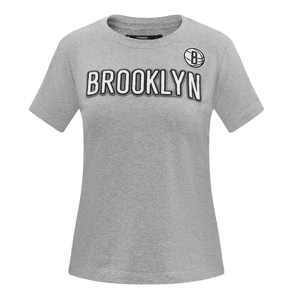 PLAYERA NBA BROOKLYN NETS CLASSIC ESSENTIALS PARA MUJER