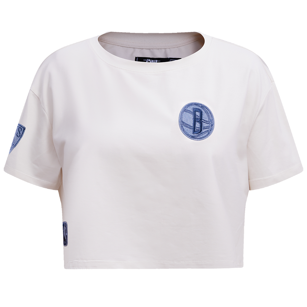 PLAYERA CROP NBA BROOKLYN NETS VARSITY BLUES PARA MUJER