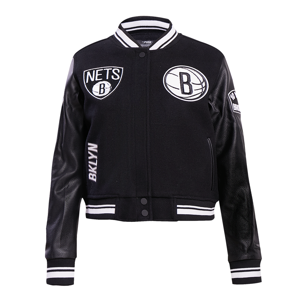 CHAMARRA UNIVERSITARIA NBA BROOKLYN NETS RETRO CLASSICS PARA MUJER