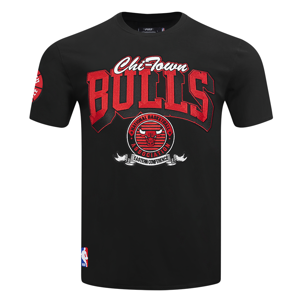 PLAYERA NBA CHICAGO BULLS TEAM BADGE
