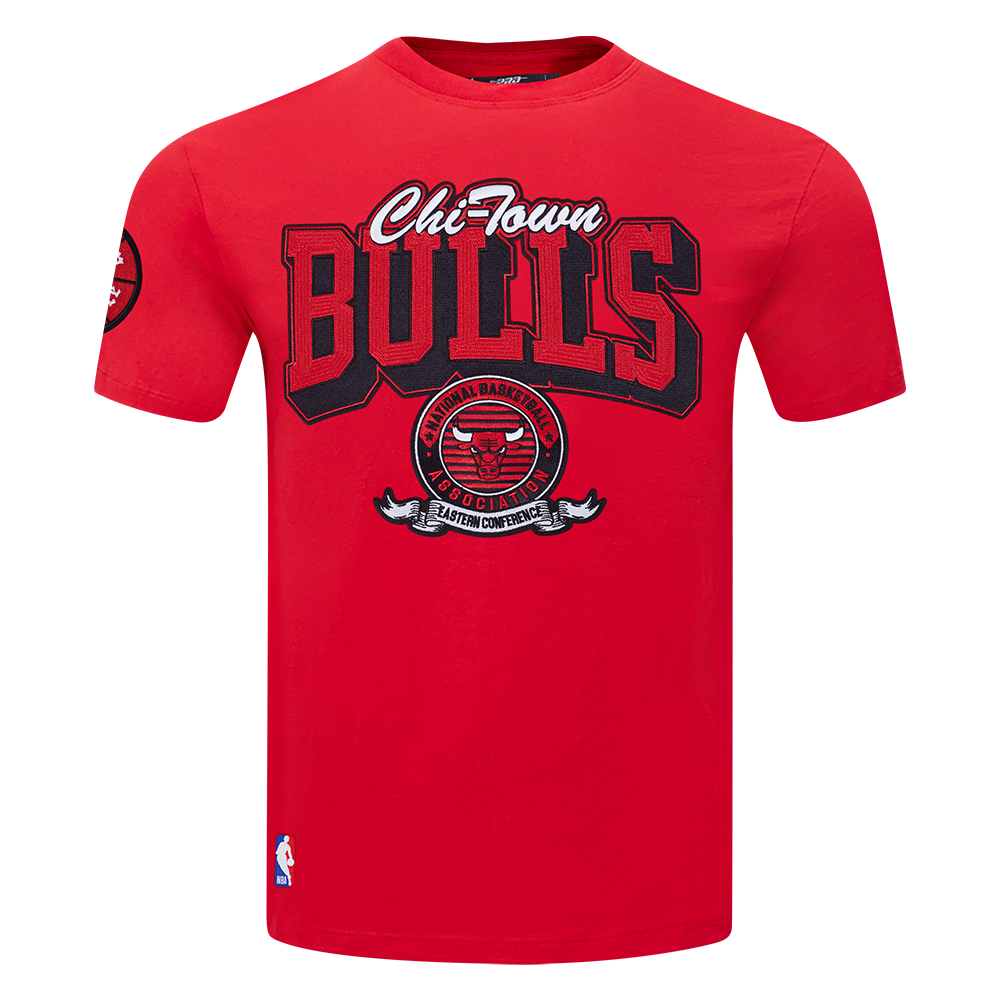 PLAYERA NBA CHICAGO BULLS TEAM BADGE
