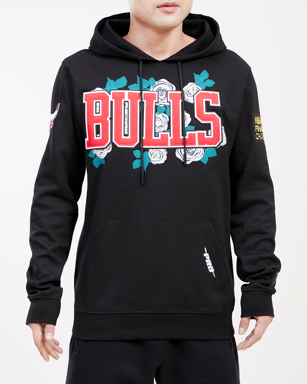 SUDADERA CON GORRO NBA CHICAGO BULLS ROSES – Pro Standard México