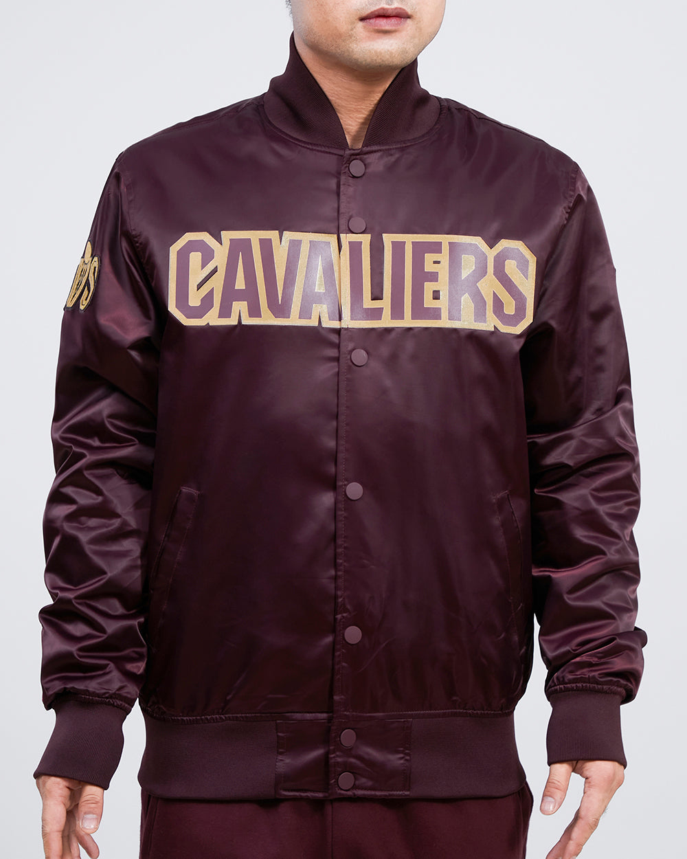 CHAMARRA DE SATÍN NBA CLEVELAND CAVALIERS CLASSIC SATIN