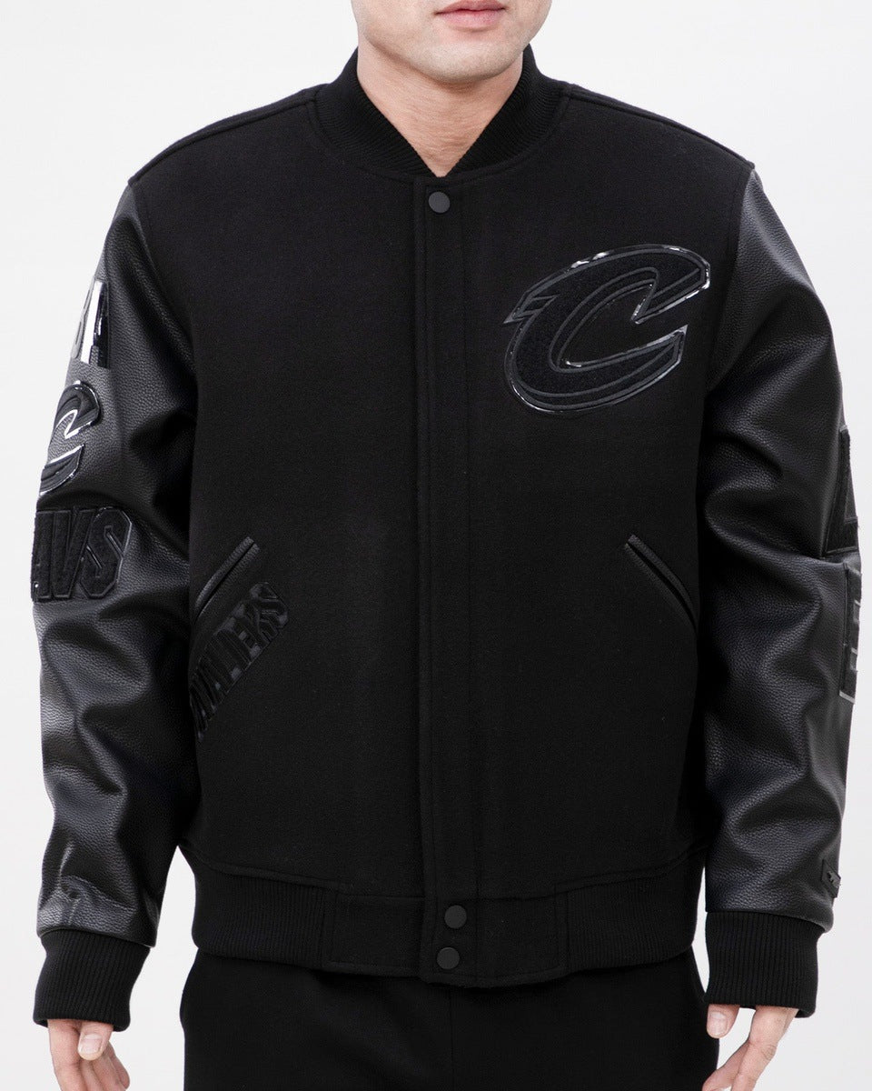 CHAMARRA UNIVERSITARIA NBA CLEVELAND CAVALIERS CLASSIC 3BK