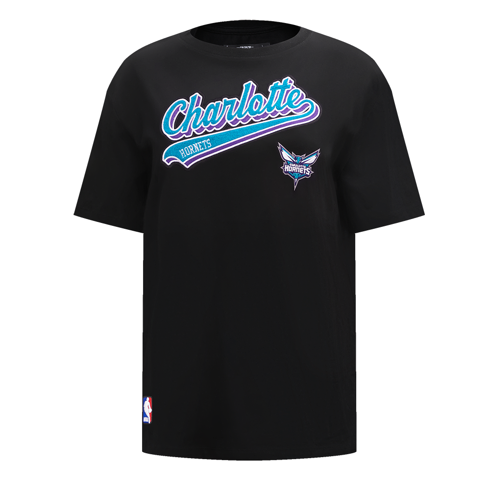 PLAYERA BOYFRIEND NBA CHARLOTTE HORNETS SCRIPT TAIL PARA MUJER