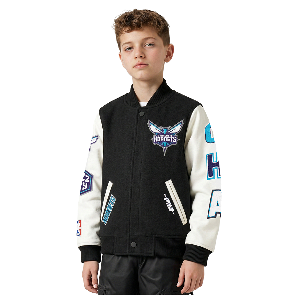 CHAMARRA UNIVERSITARIA NBA CHARLOTTE HORNETS CLASSIC CHENILLE PARA NIÑO