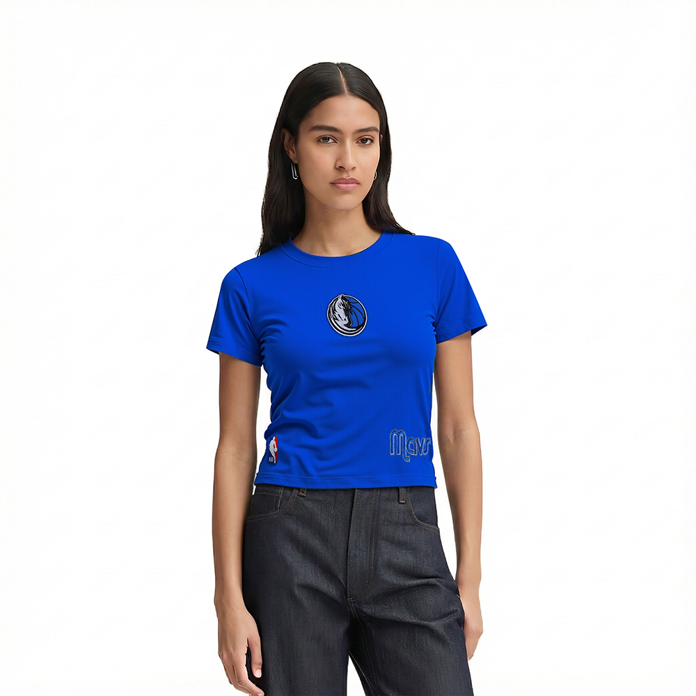 PLAYERA NBA DALLAS MAVERICKS GAME DAY CLASSICS PARA MUJER