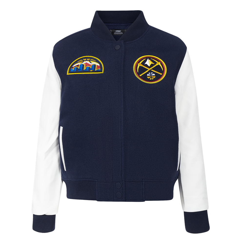 CHAMARRA UNIVERSITARIA NBA DENVER NUGGETS CLASSIC CHENILLE PARA MUJER