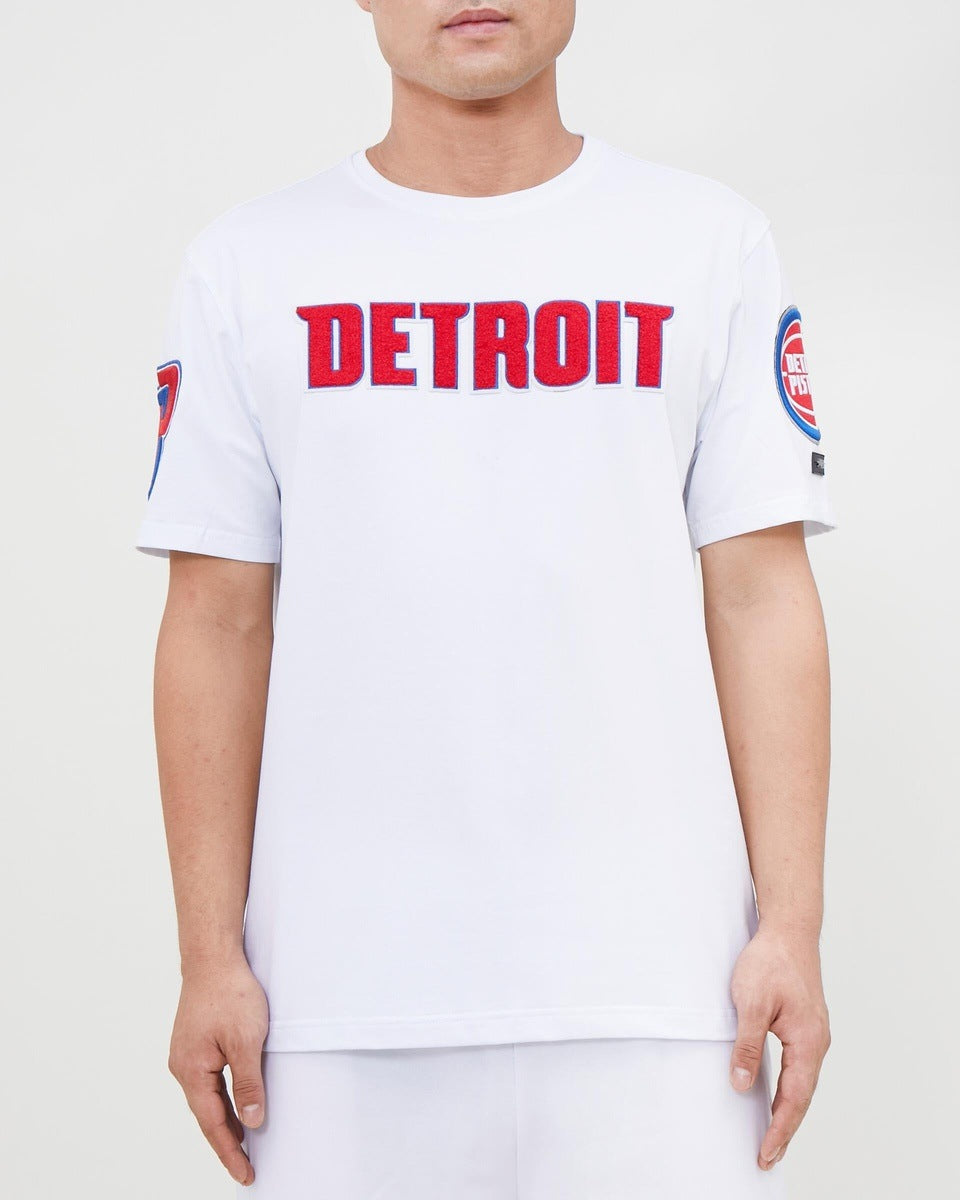 PLAYERA NBA DETROIT PISTONS CLASSIC CHENILLE