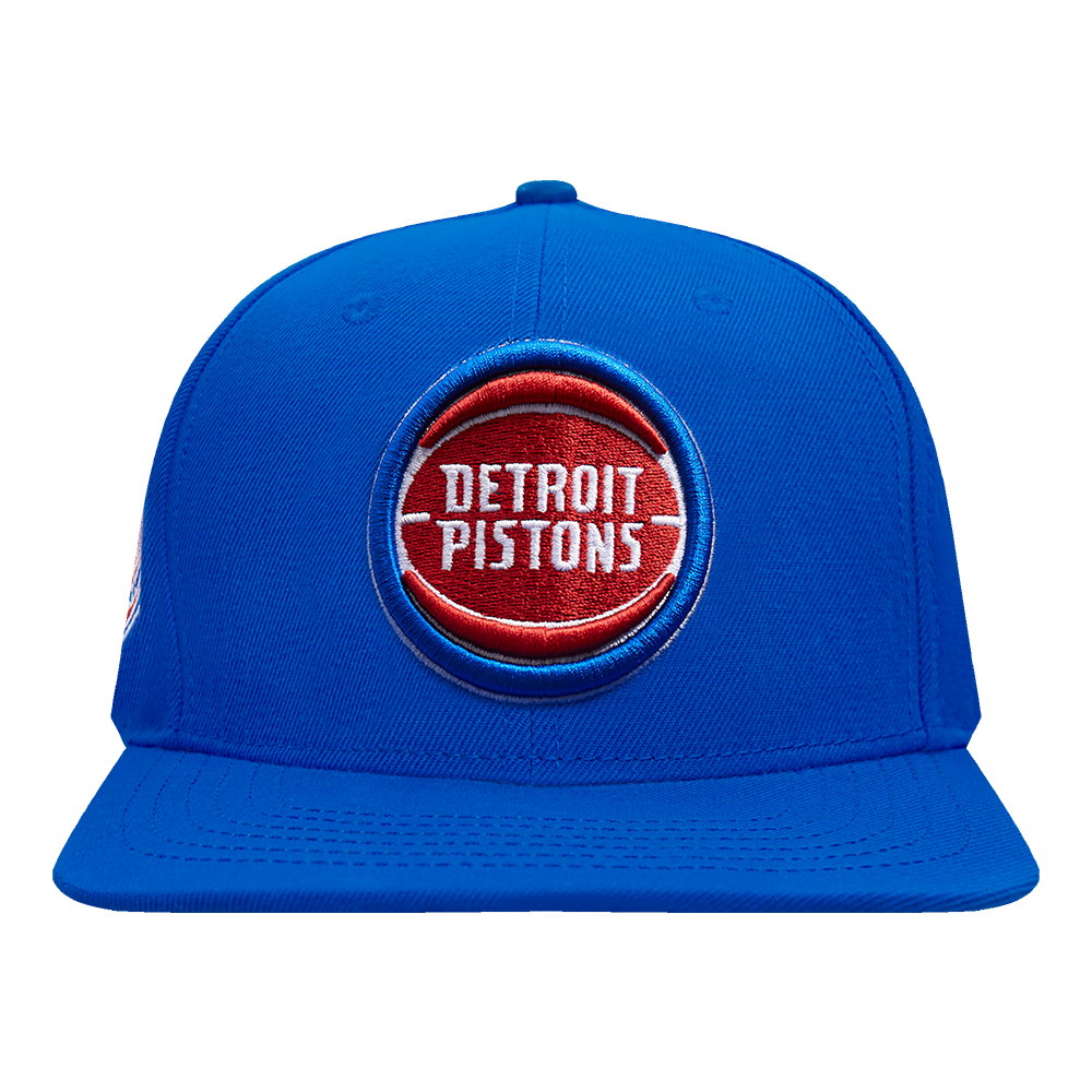 GORRA SNAPBACK NBA DETROIT PISTONS SCRIPT TAIL