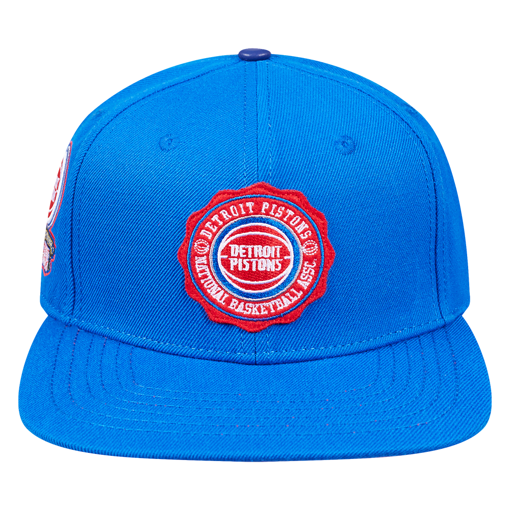 GORRA SNAPBACK NBA DETROIT PISTONS CREST EMBLEM