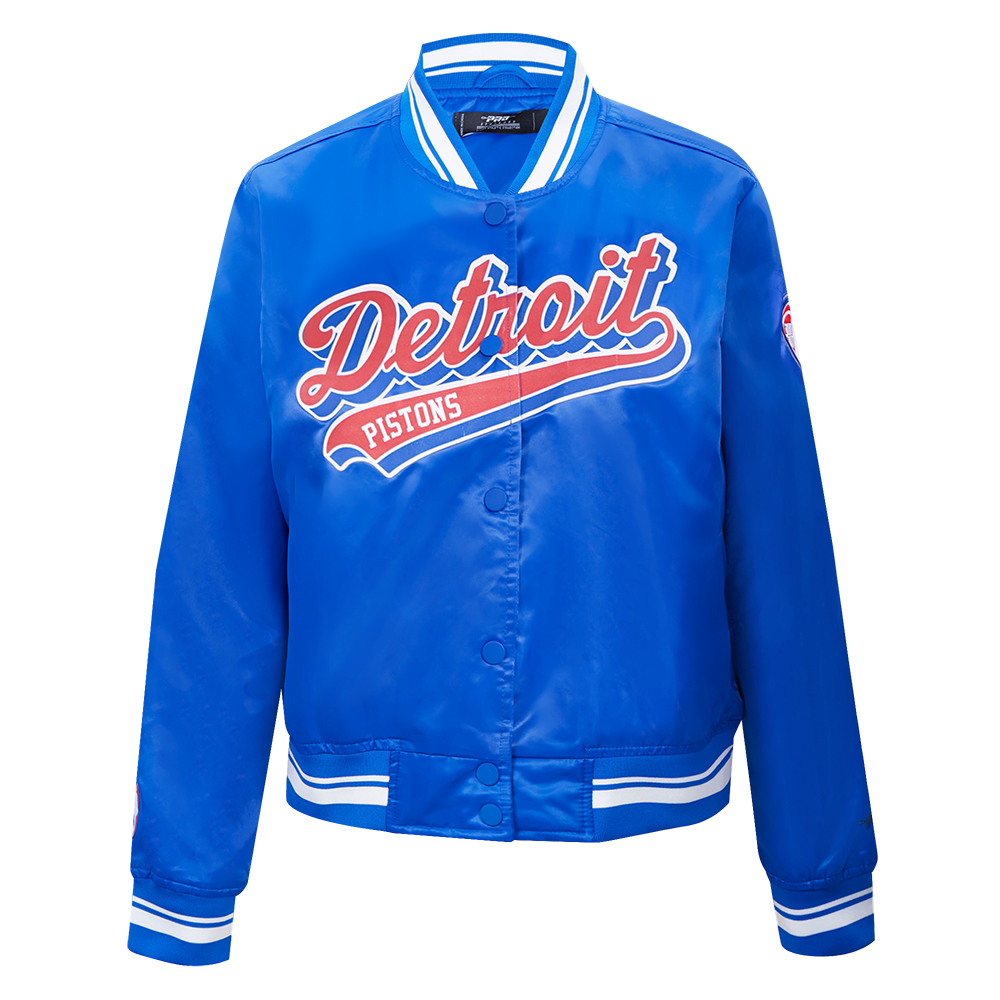 CHAMARRA DE SATÍN NBA DETROIT PISTONS SCRIPT TAIL PARA MUJER