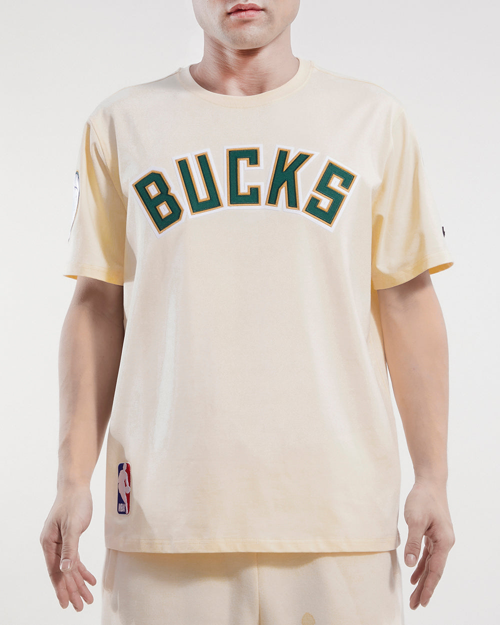 PLAYERA NBA MILWAUKEE BUCKS AOP