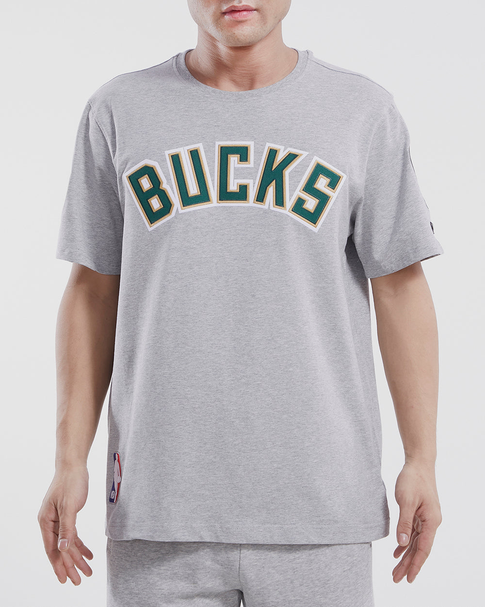 PLAYERA NBA MILWAUKEE BUCKS AOP