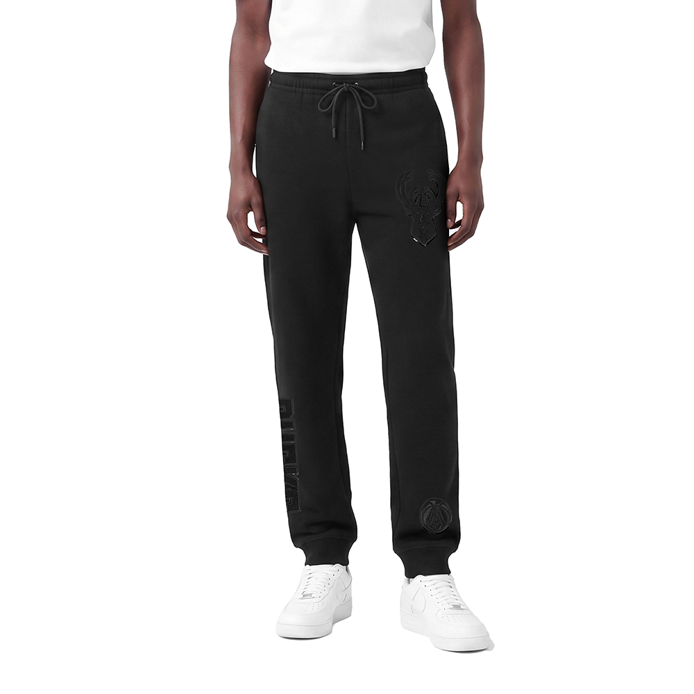 BMB453422-BLK-MODEL-1