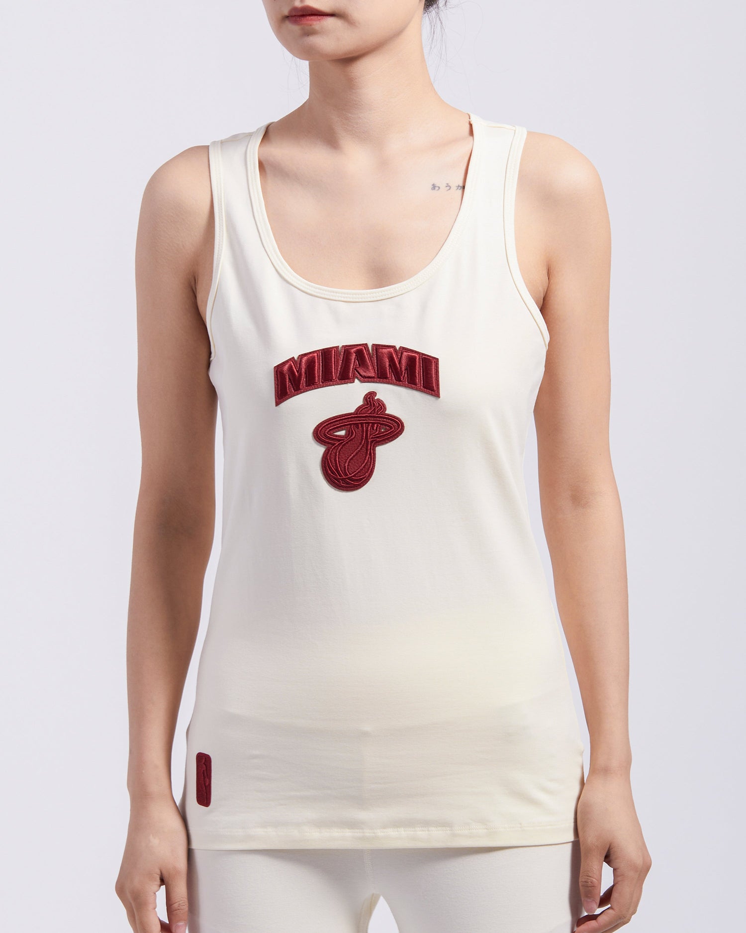 PLAYERA DE TIRANTES NBA MIAMI HEAT PARA MUJER