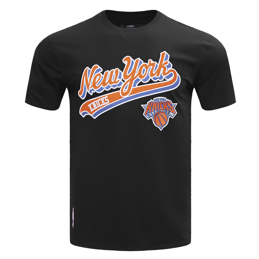 PLAYERA NBA NEW YORK KNICKS SCRIPT TAIL