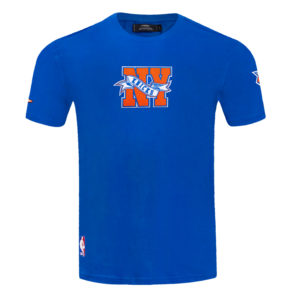 PLAYERA NBA NEW YORK KNICKS TEAM PENNANTS