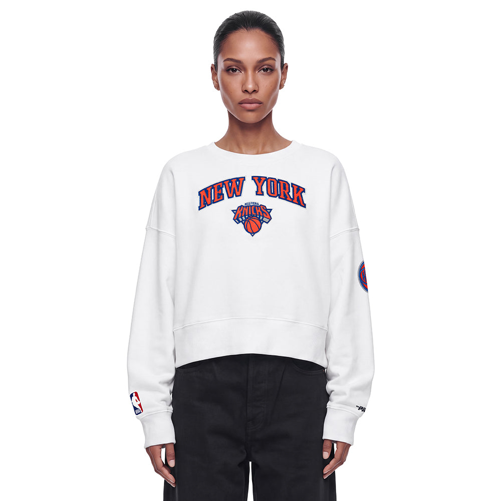 SUDADERA DE CUELLO REDONDO NBA NEW YORK KNICKS CLASSIC CHENILLE PARA MUJER