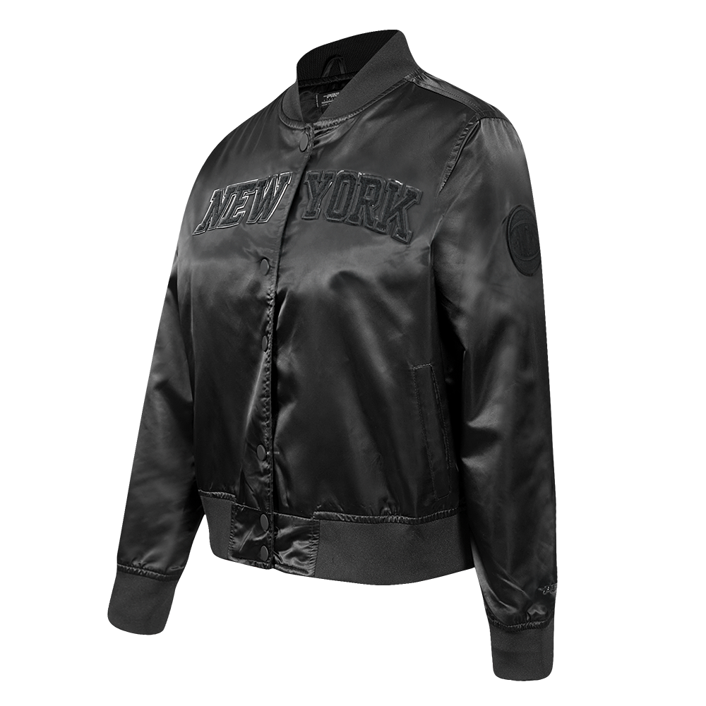CHAMARRA DE SATIN NBA NEW YORK KNICKS CLASSIC 3BK PARA MUJER