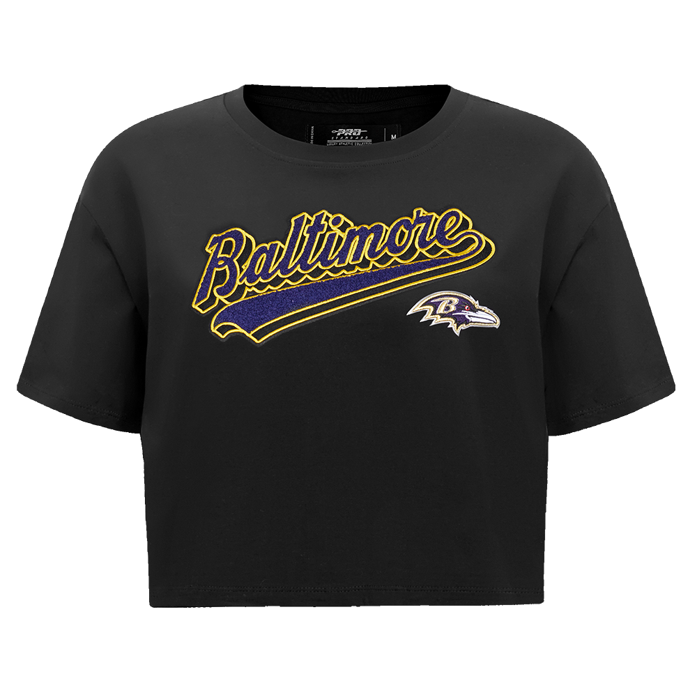 PLAYERA CROP NFL BALTIMORE RAVENS SCRIPT TAIL PARA MUJER