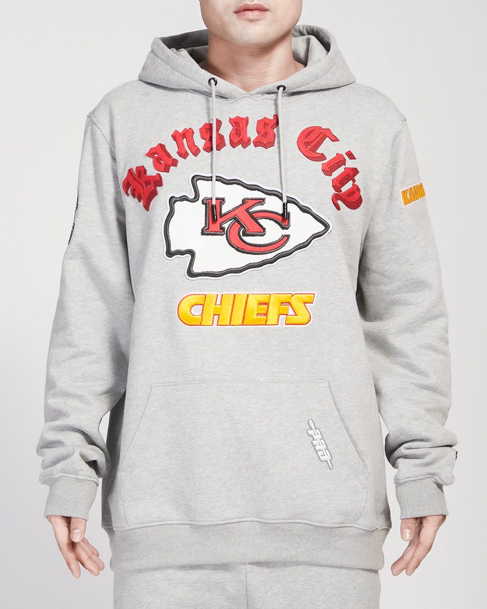 SUDADERA CON GORRO NFL KANSAS CITY CHIEFS OLD ENGLISH