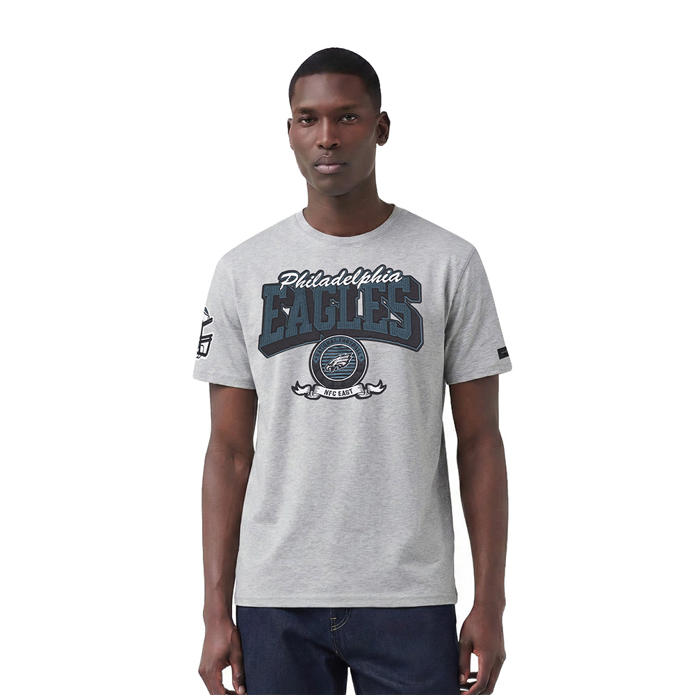 PLAYERA NFL PHILADELPHIA EAGLES TEAM BADGE