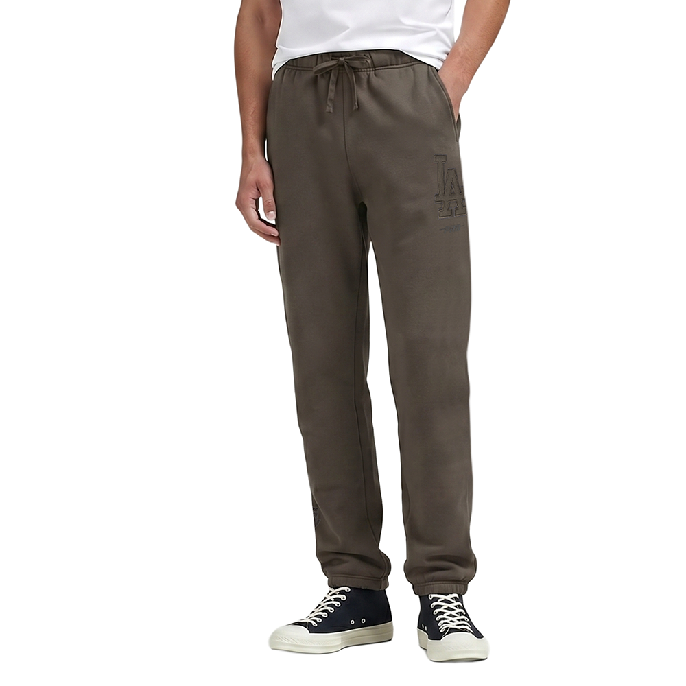 LLD437021-DKT-MODEL-1