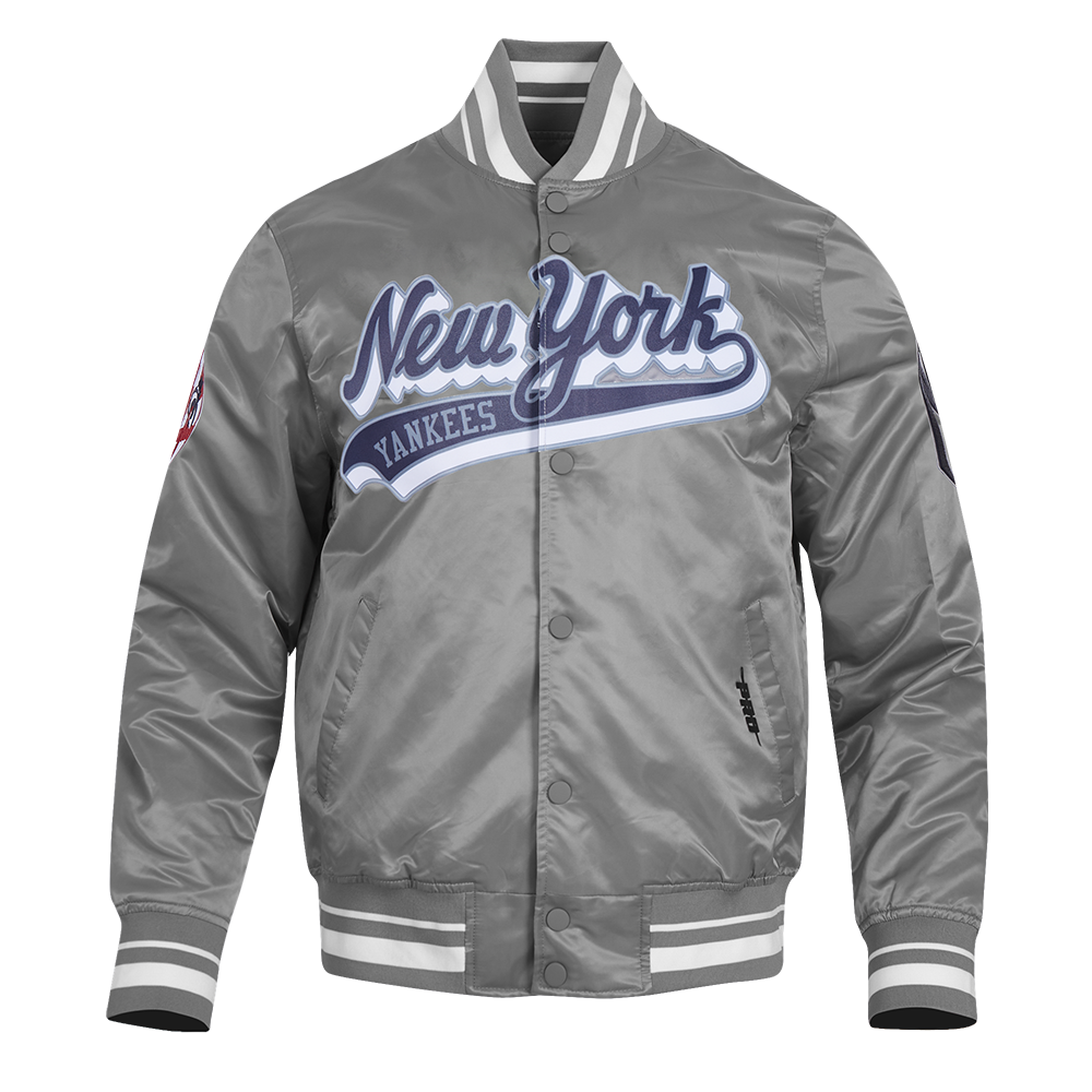 CHAMARRA DE SATÍN MLB NEW YORK YANKEES SCRIPT TAIL