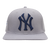 GORRA STRAPBACK MLB NEW YORK YANKEES SCRIPT TAIL