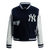 CHAMARRA UNIVERSITARIA MLB NEW YORK YANKEES OLD ENGLISH PARA MUJER