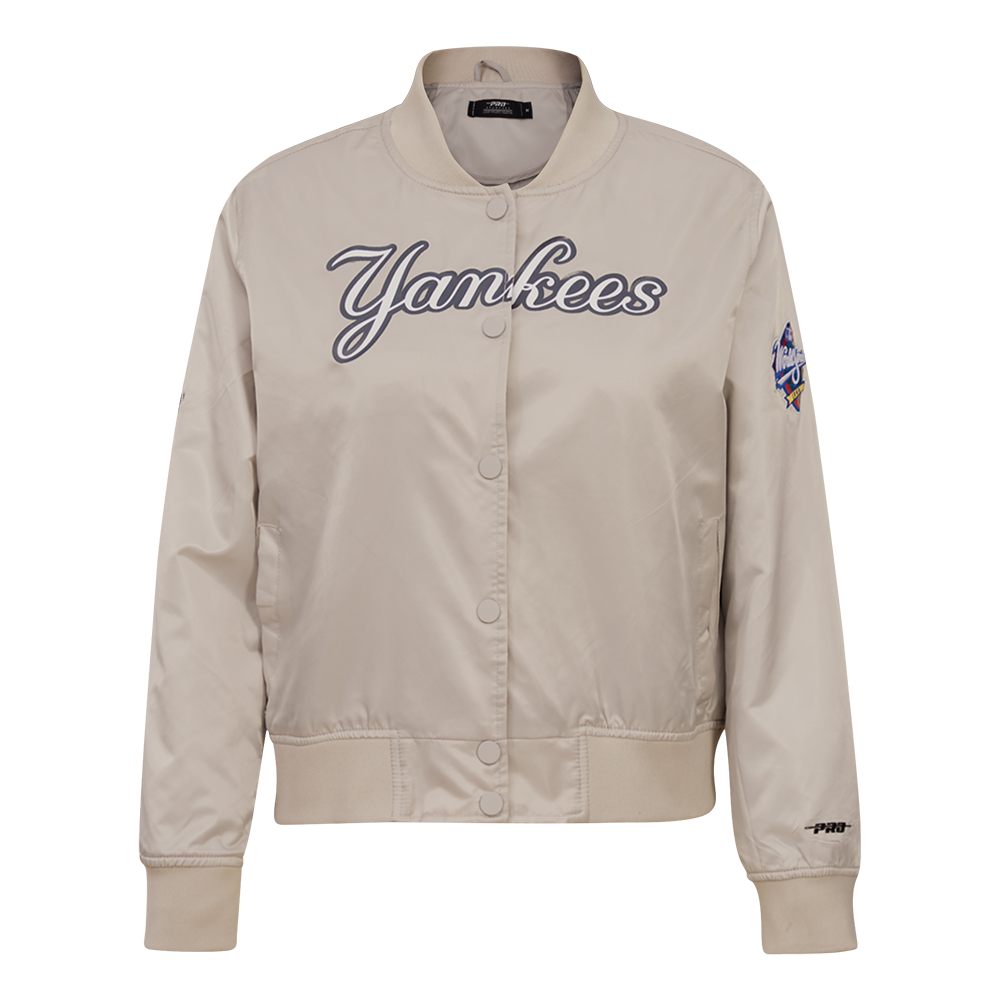 CHAMARRA DE SATÍN MLB NEW YORK YANKEES CLASSIC ESSENTIALS PARA MUJER