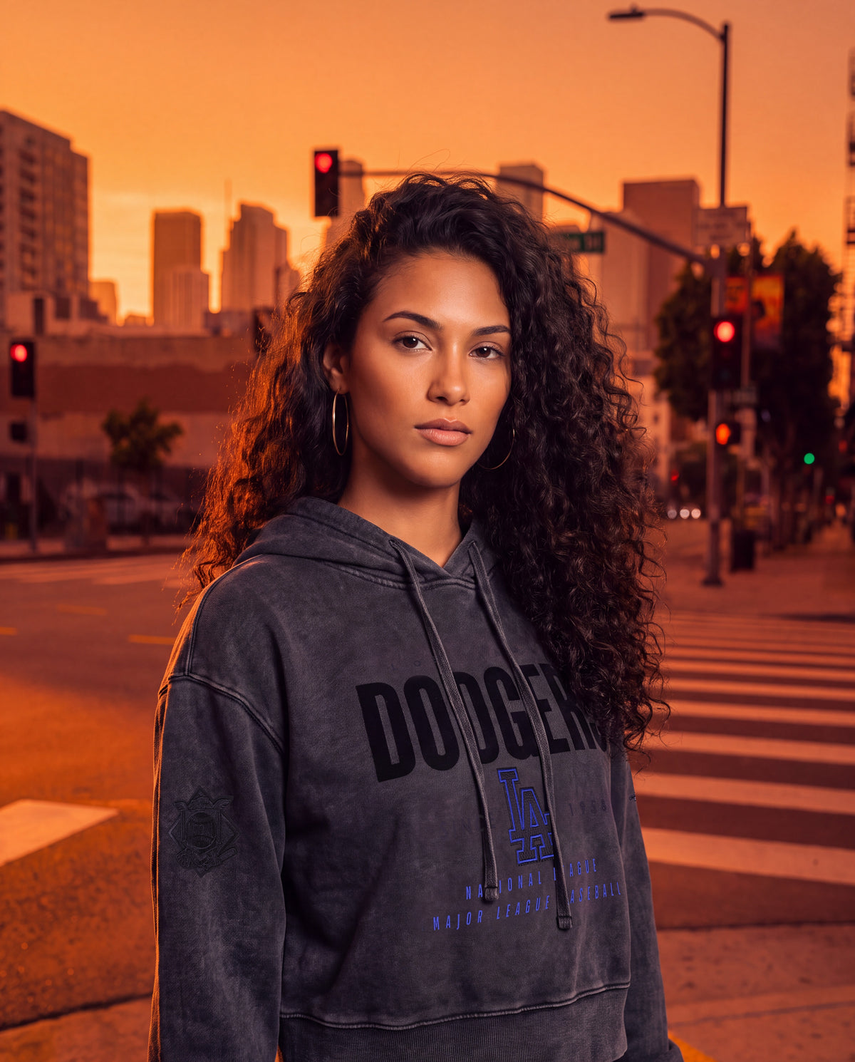 SUDADERA CON GORRO MLB LOS ANGELES DODGERS ECLIPSE PARA MUJER