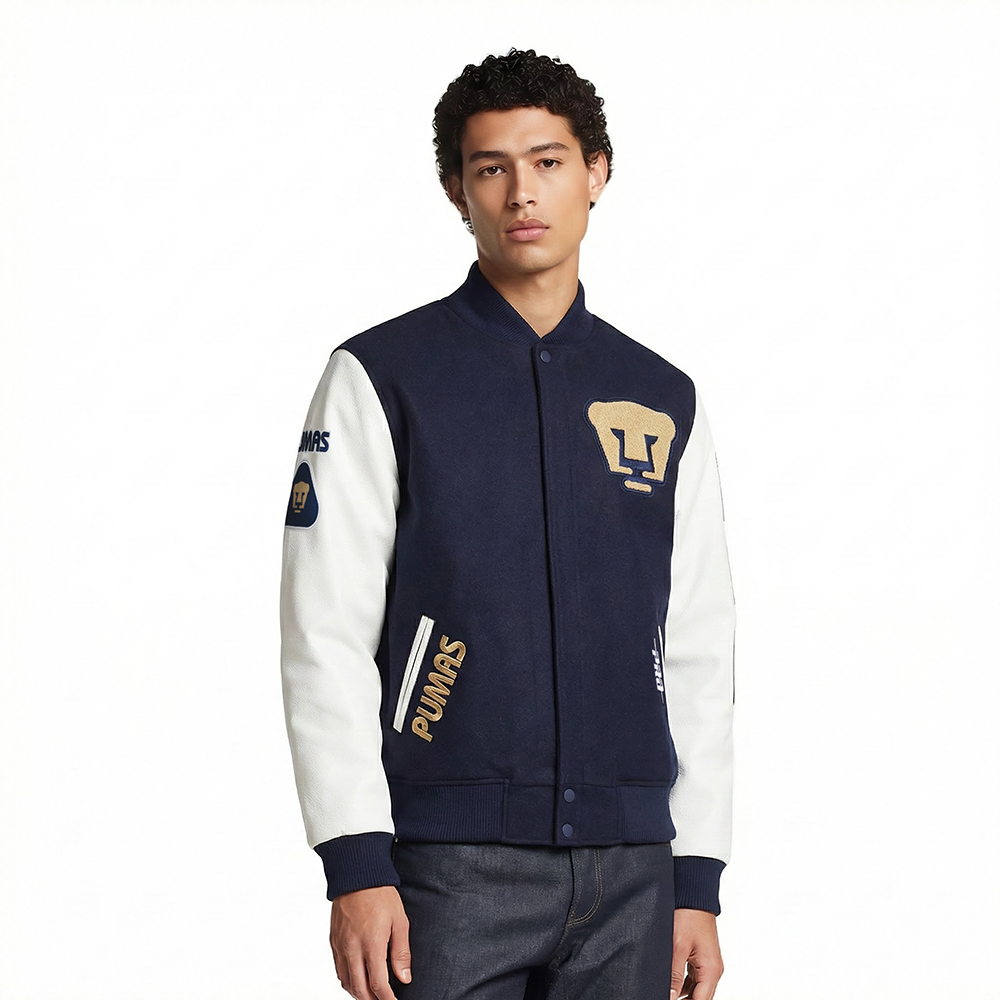 CHAMARRA UNIVERSITARIA LIGA MX PUMAS UNAM CLASSIC CHENILLE PARA HOMBRE